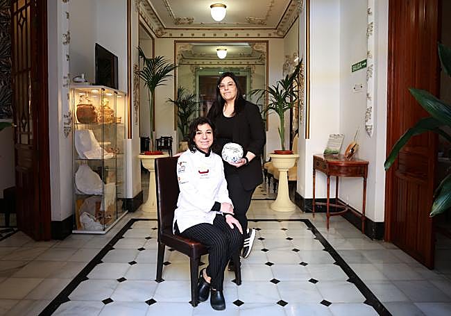 Irene y Eva López, en el restaurante Loreto de Jumilla.